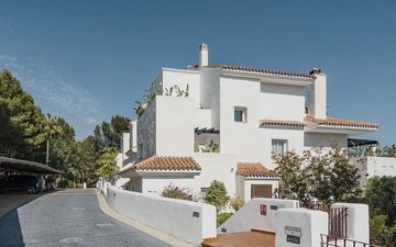 Property slide 14