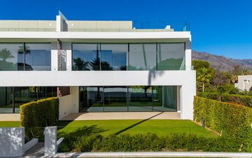Property slide 10