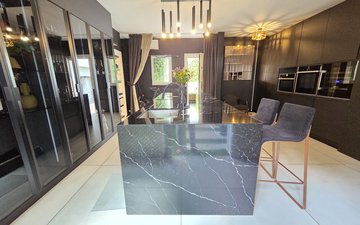 Property slide 17