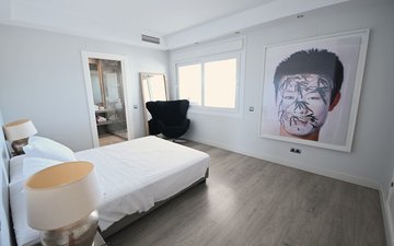 Property slide 10