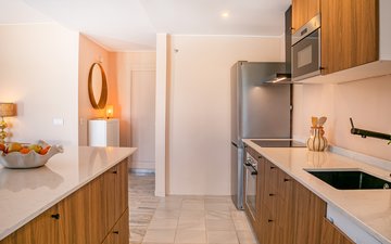 Property slide 14