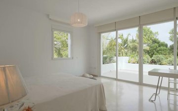 Property slide 19
