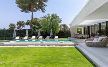 Property slide 38