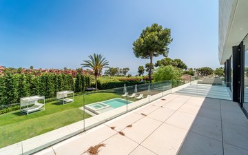 Property slide 10