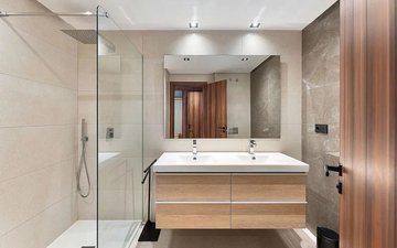 Property slide 25