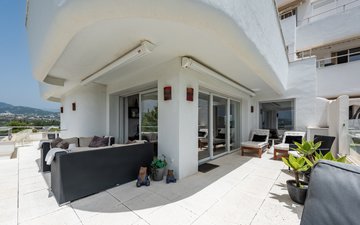 Property slide 21