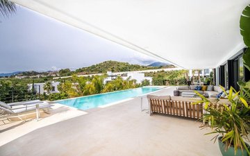 Property slide 21