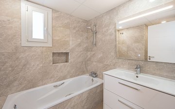 Property slide 20