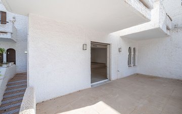 Property slide 16