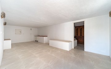Property slide 28
