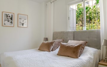 Property slide 25