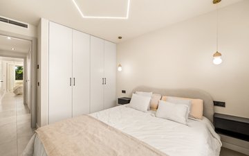 Property slide 21