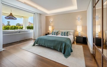 Property slide 18