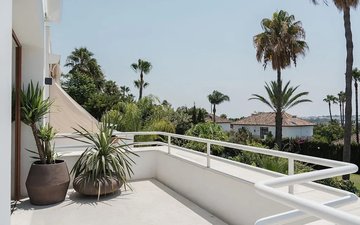 Property slide 31