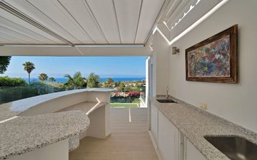 Property slide 25