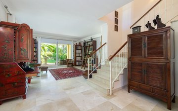 Property slide 21