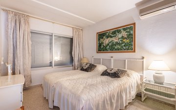 Property slide 15