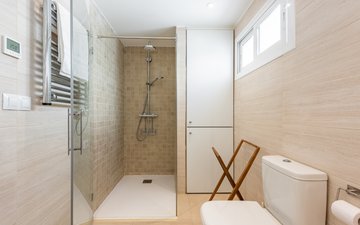 Property slide 21