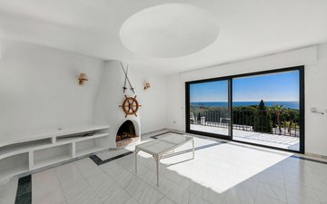 Property slide 4