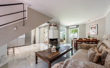 Property slide 10