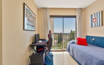 Property slide 16