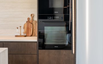 Property slide 48