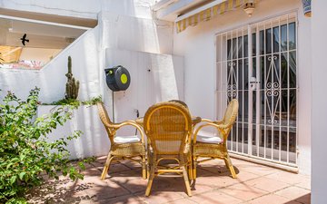 Property slide 10