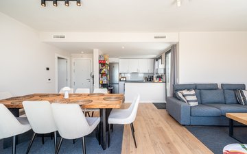 Property slide 10