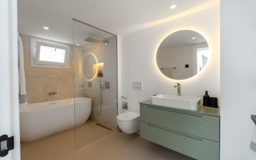 Property slide 10