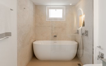 Property slide 17