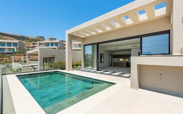 Property slide 25