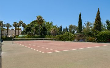 Property slide 40