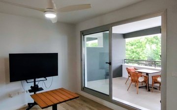 Property slide 10