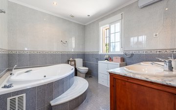 Property slide 16