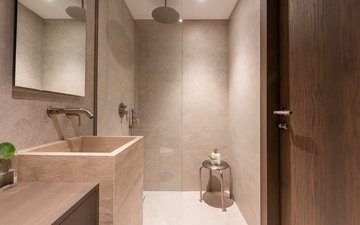 Property slide 32