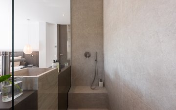 Property slide 18
