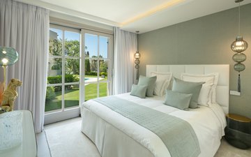 Property slide 17