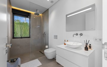 Property slide 34