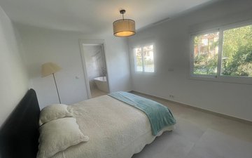 Property slide 25