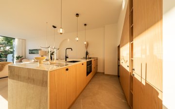 Property slide 7