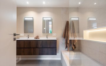 Property slide 20