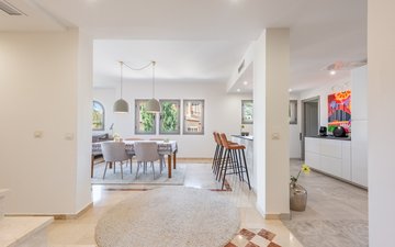 Property slide 18