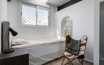 Property slide 18