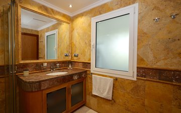 Property slide 35