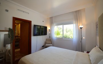 Property slide 37