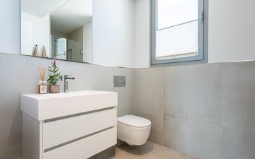 Property slide 21