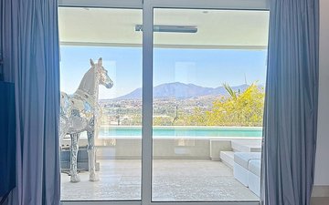 Property slide 21