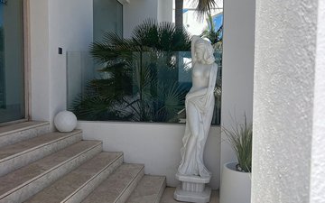 Property slide 29
