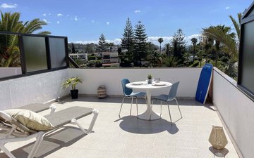 Property slide 32
