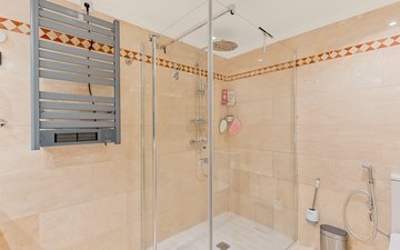 Property slide 16